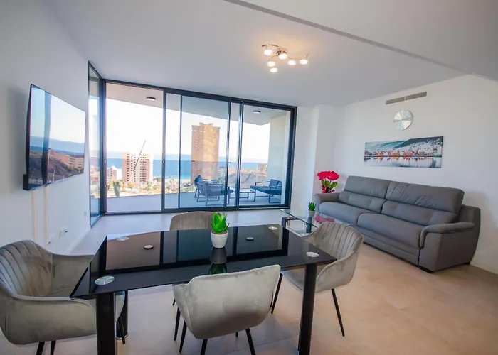 Sakura Luxury Poniente Beach