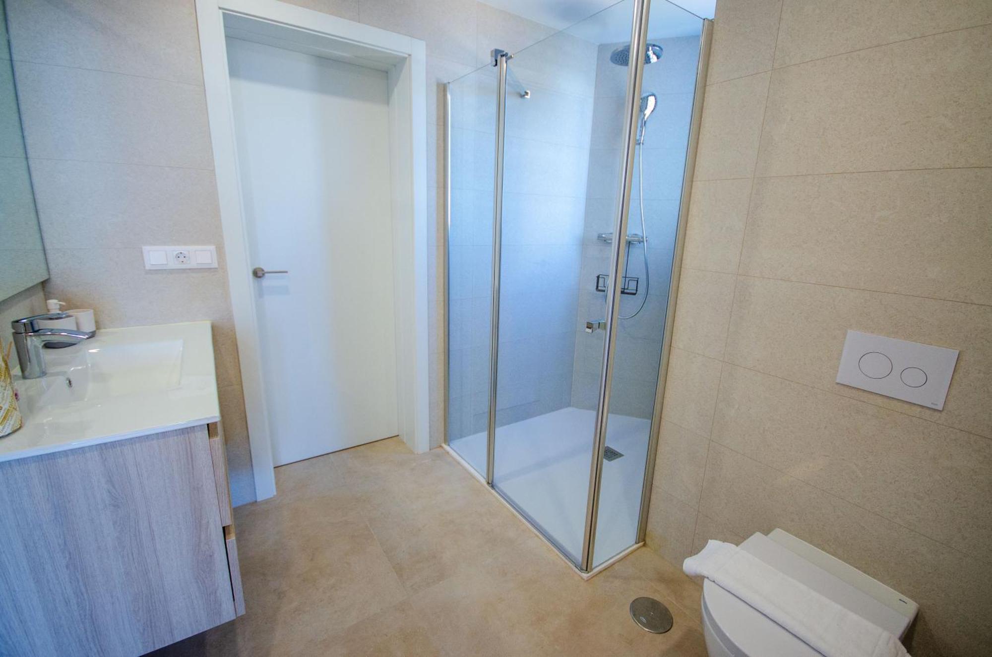 Sakura Luxury Poniente Apartament *